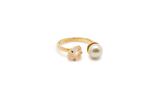 
            
                Load image into Gallery viewer, Pearl and Stone Ring - Charmed Circle
            
        